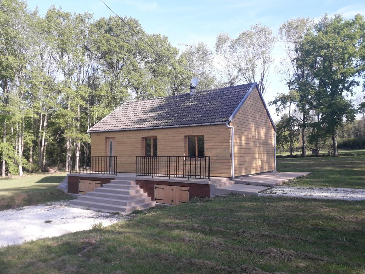 Villa maison indépendante à Saint-Amand-en-Puisaye Extérieur photo